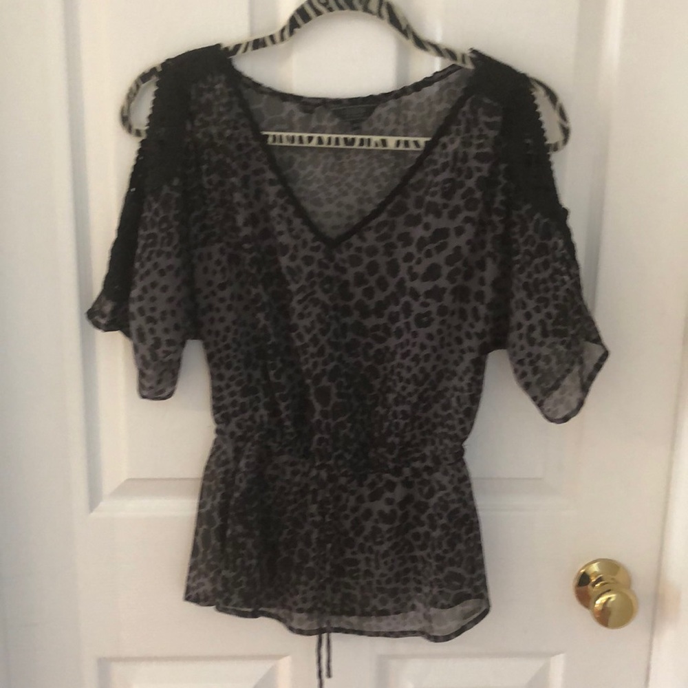Guess top